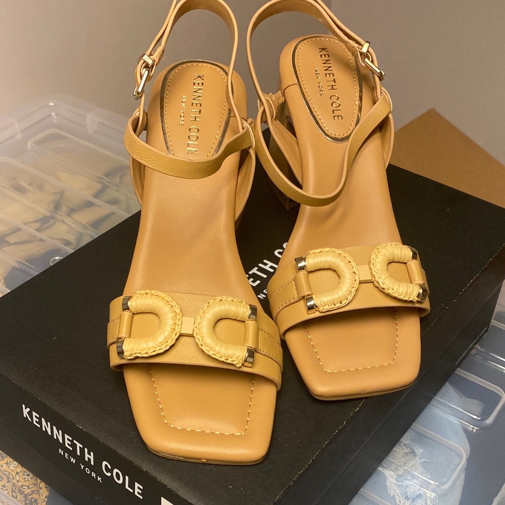 Kenneth Cole Beige Women's Square Toe Sandals with Gold Accents